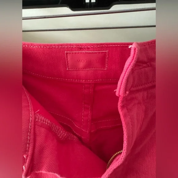 MOTHER The Mid Rise Maven Flood in Play Date. Vibrant Pink Denim. So cute 💗💗💗💗 - Picture 6 of 10